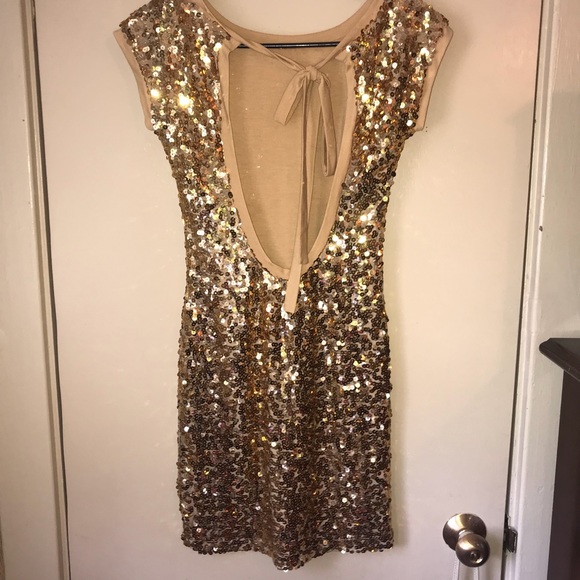 Dress - Picture 2 of 2